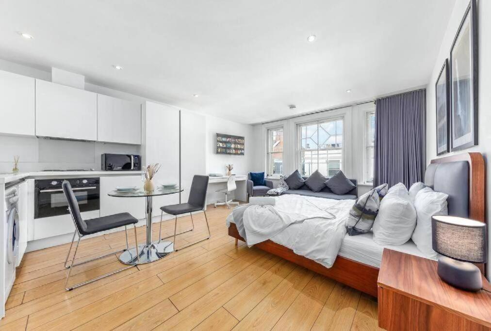 1 Bedroom Flat Piccadilly Sleep 7 In London Vr10 Ngoại thất bức ảnh